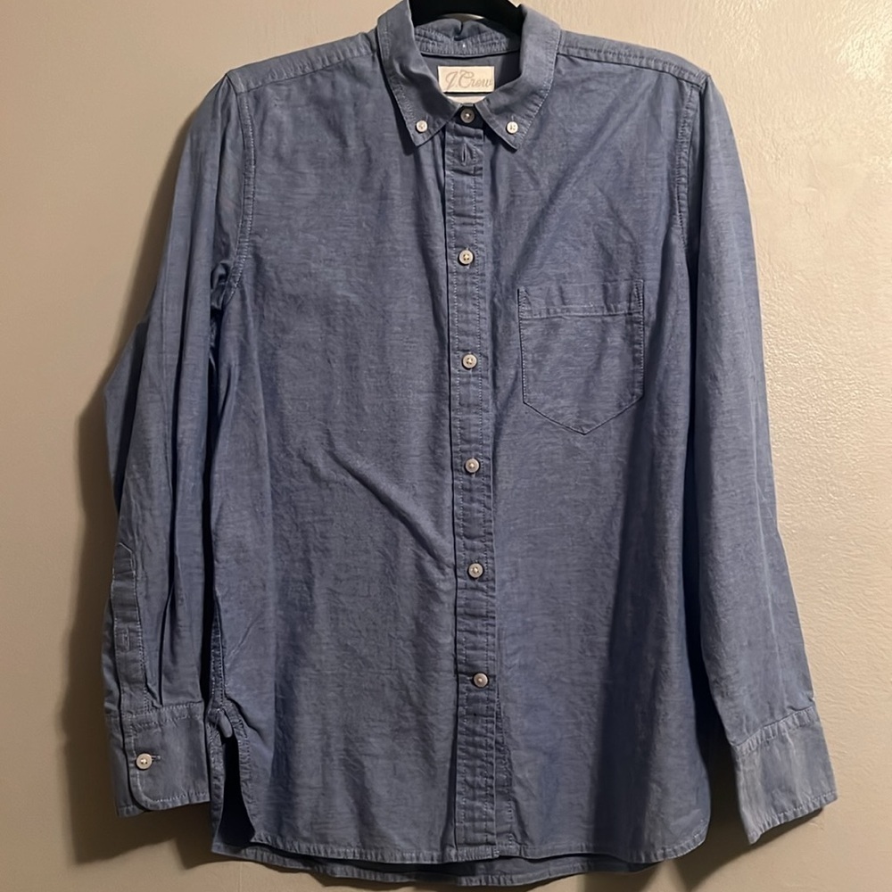 🔘J.Crew Flex Washed Button Up Lightweight Denim Slim And Untucked Vintage